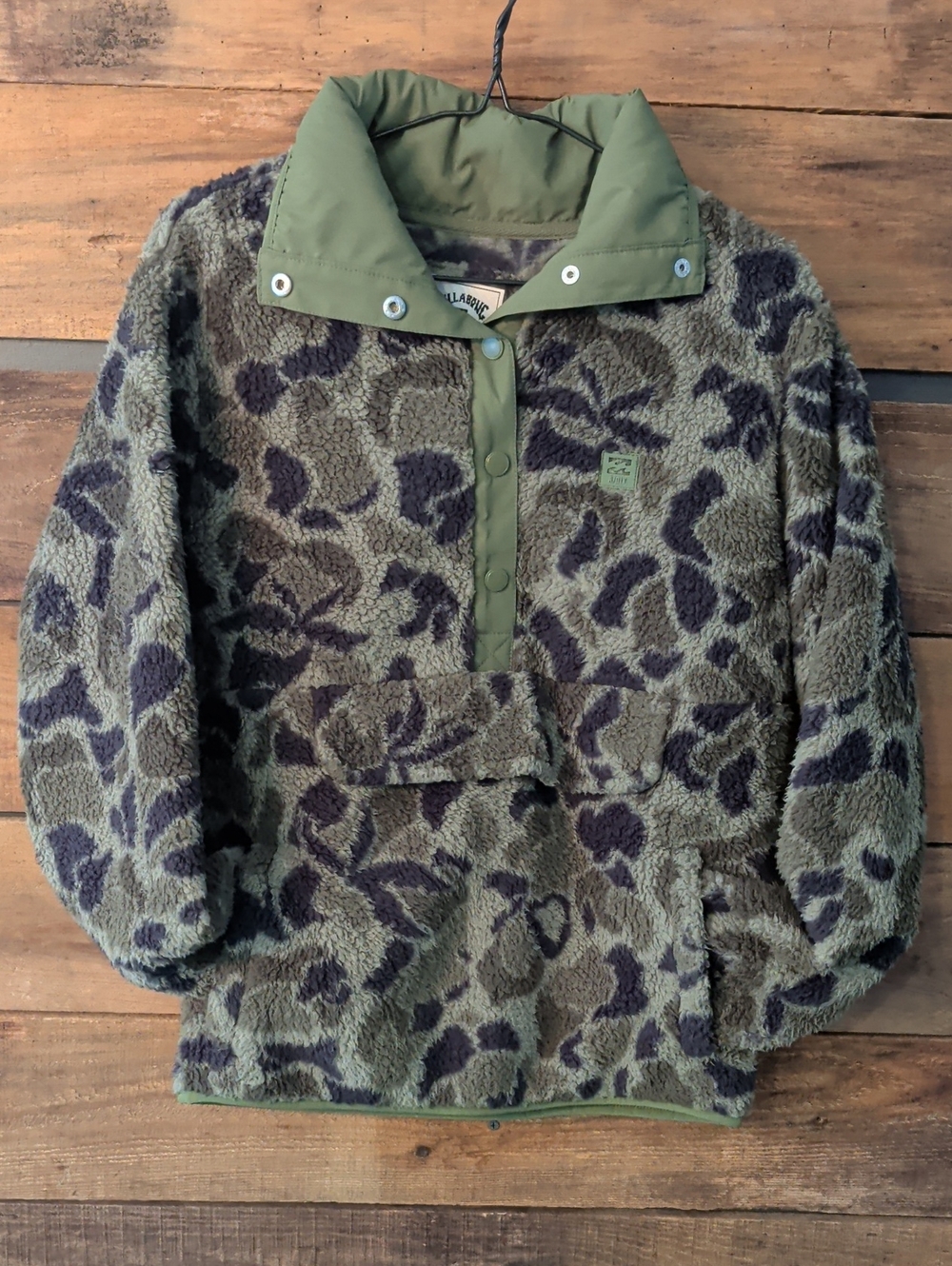 Billabong Women's Olive And Black Sherpa Pullover Jacket